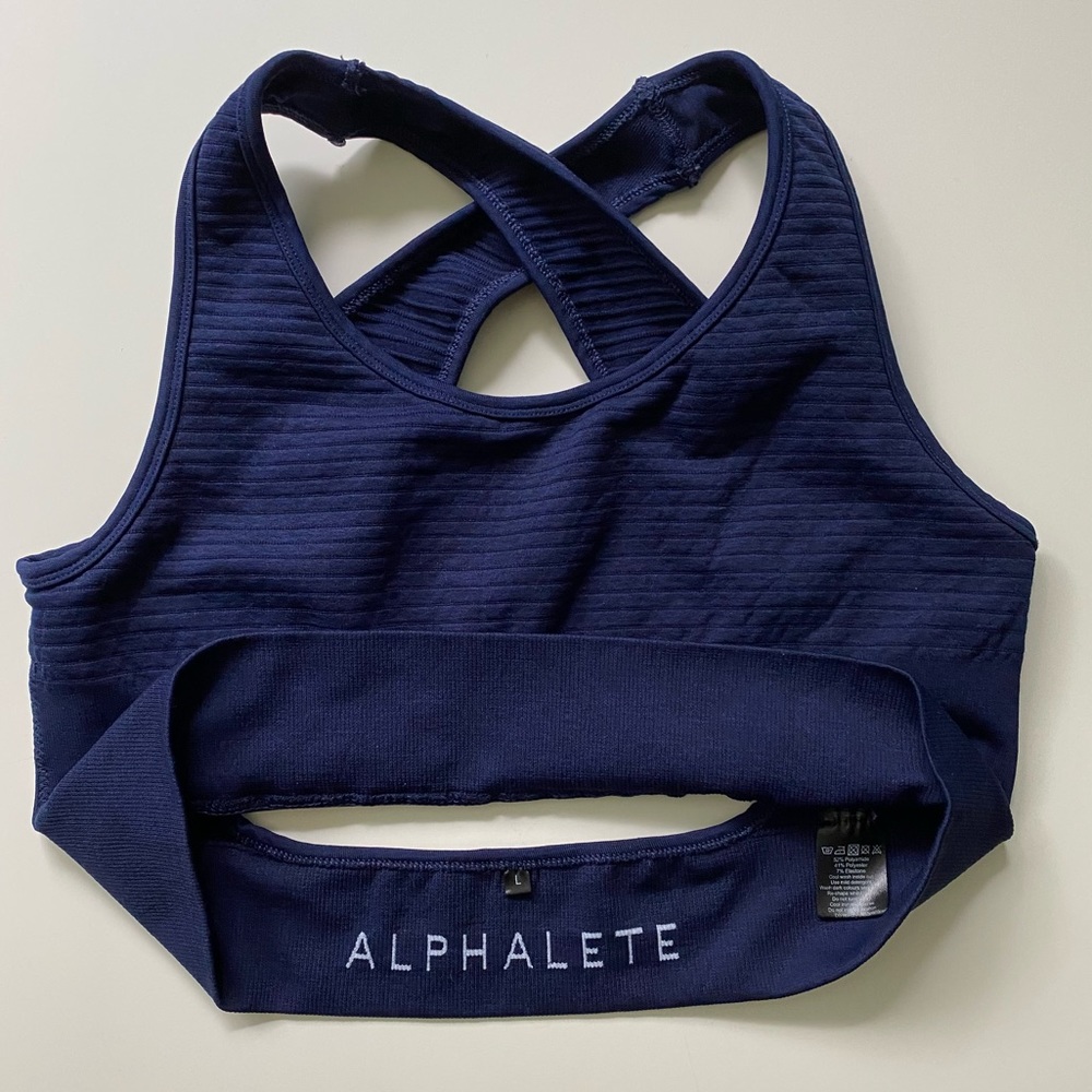 Alphalete sports bra